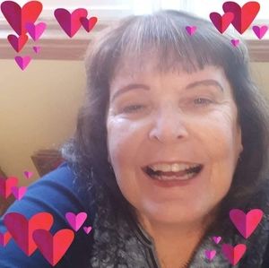 Meet your Posher, Debbie